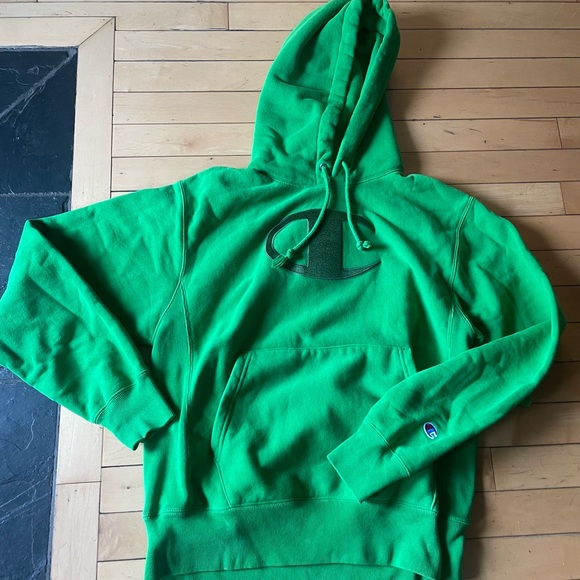 Champion Other - Emerald Green Reverse Weave Champion Hoodie size Medium (fits Large)